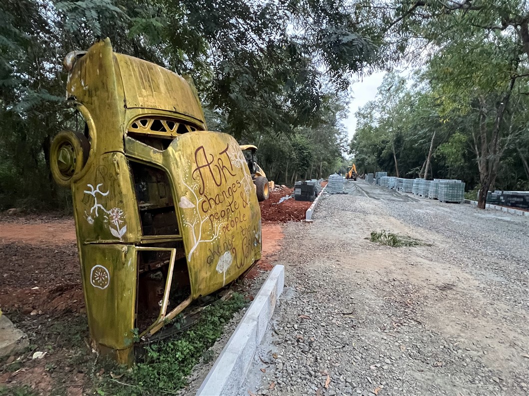 Building the Crown road (photo Manohar)