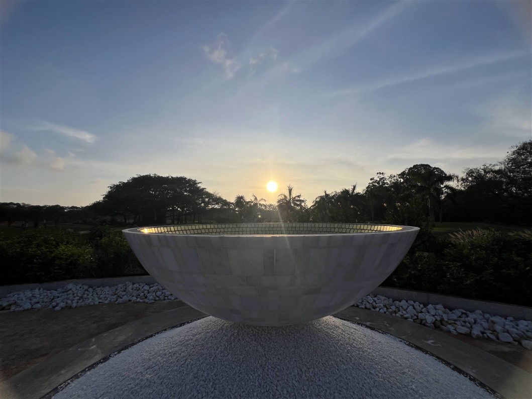 Sunset offering (photo Manohar)